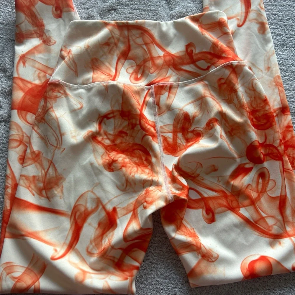 LA Society 2 Piece Leggings Sprorts Bra Athletic Matching Set Orange Cream Small